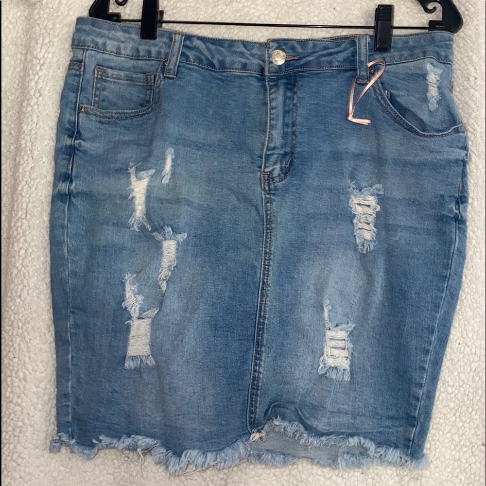 Plus size ripped jean skirt